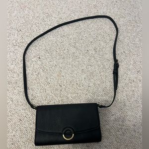 Universal threads purse